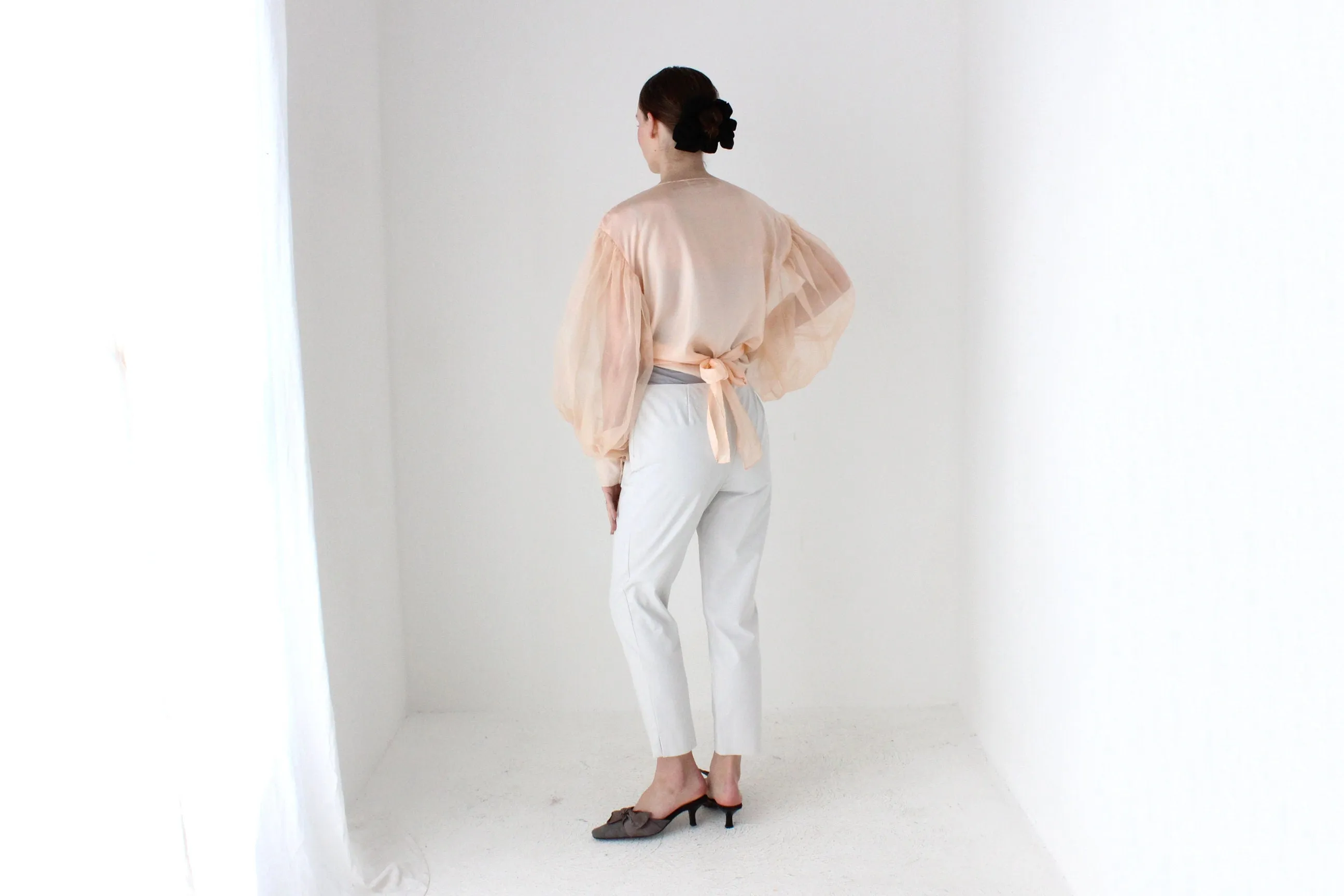 BALLETCORE Layfayette 148 Neutral Capri Pants