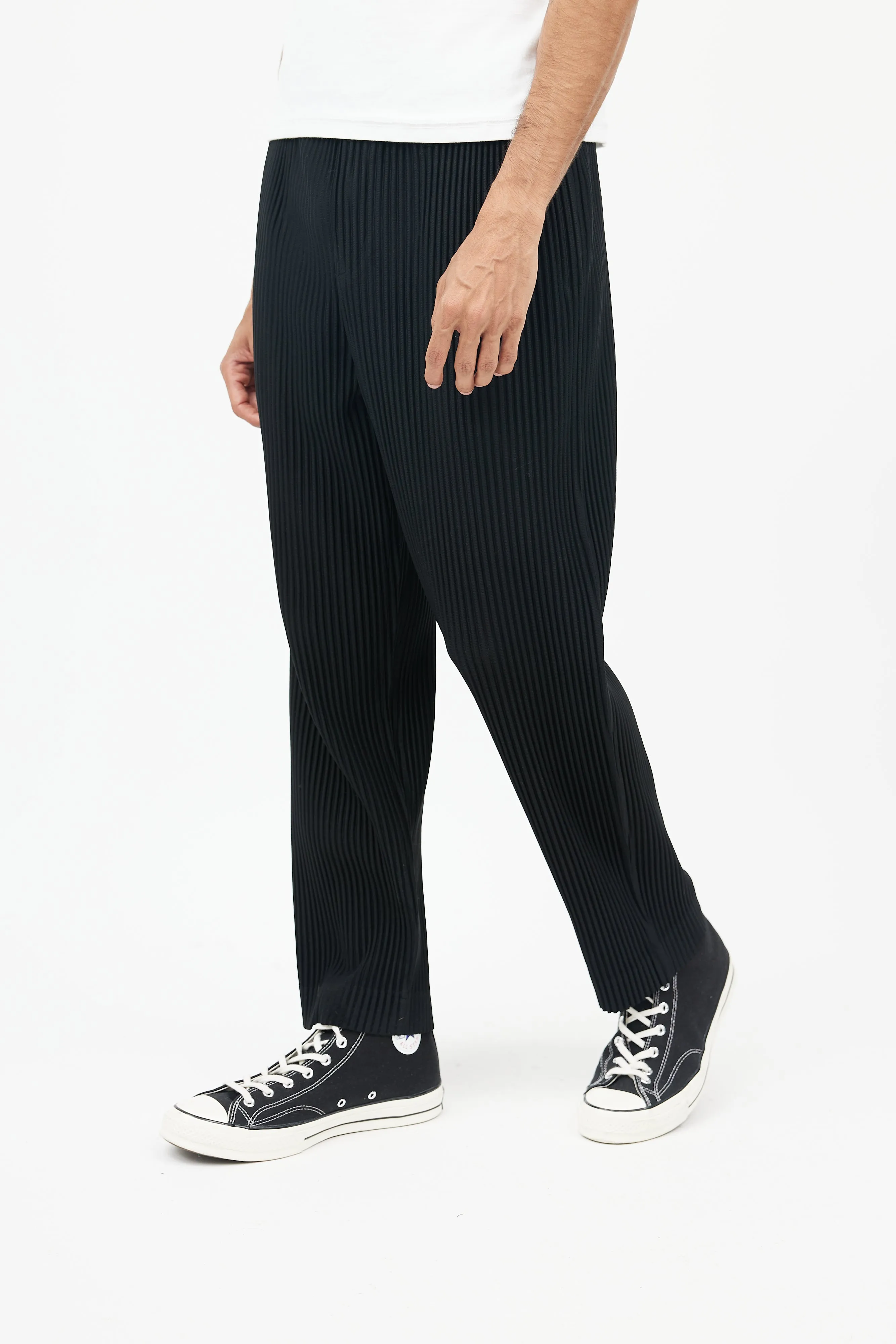 Black Pleated Side Pocket Trousers