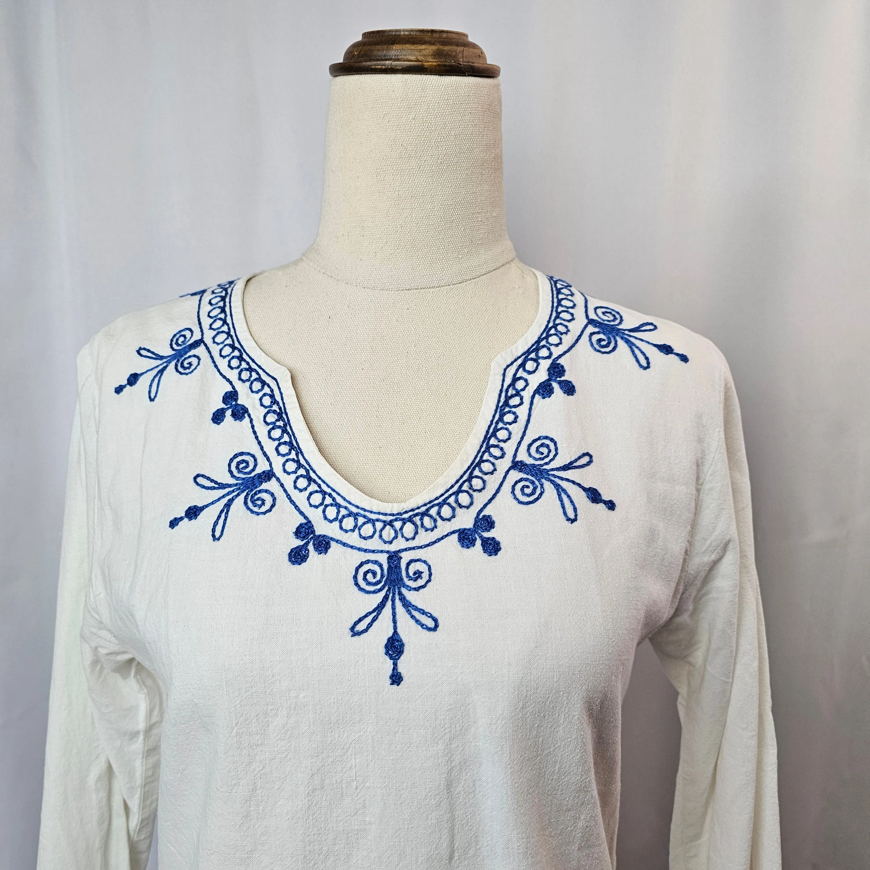 Cotton embroidered blouse XS