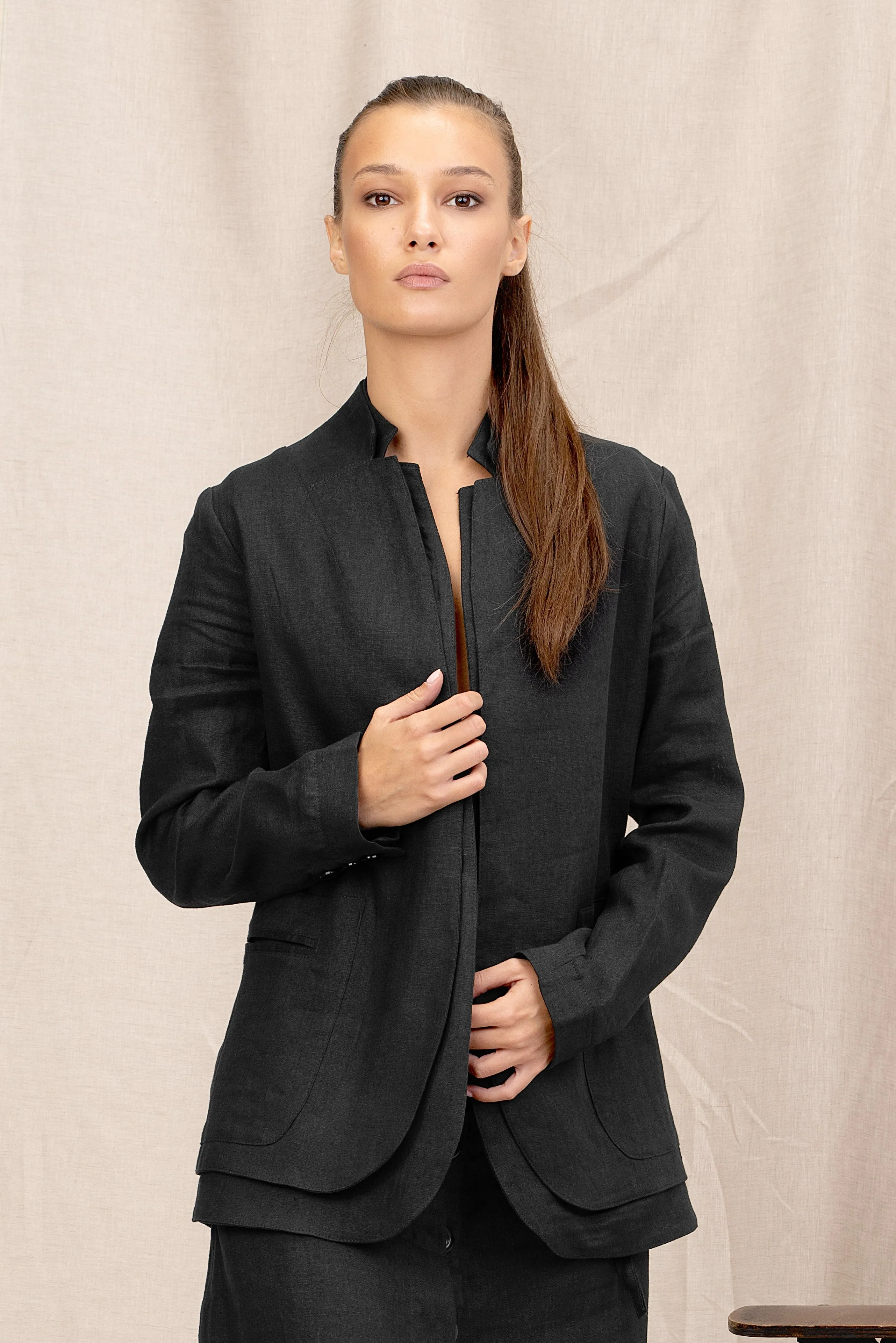 Extravagant Linen Blazer with Double Lapels