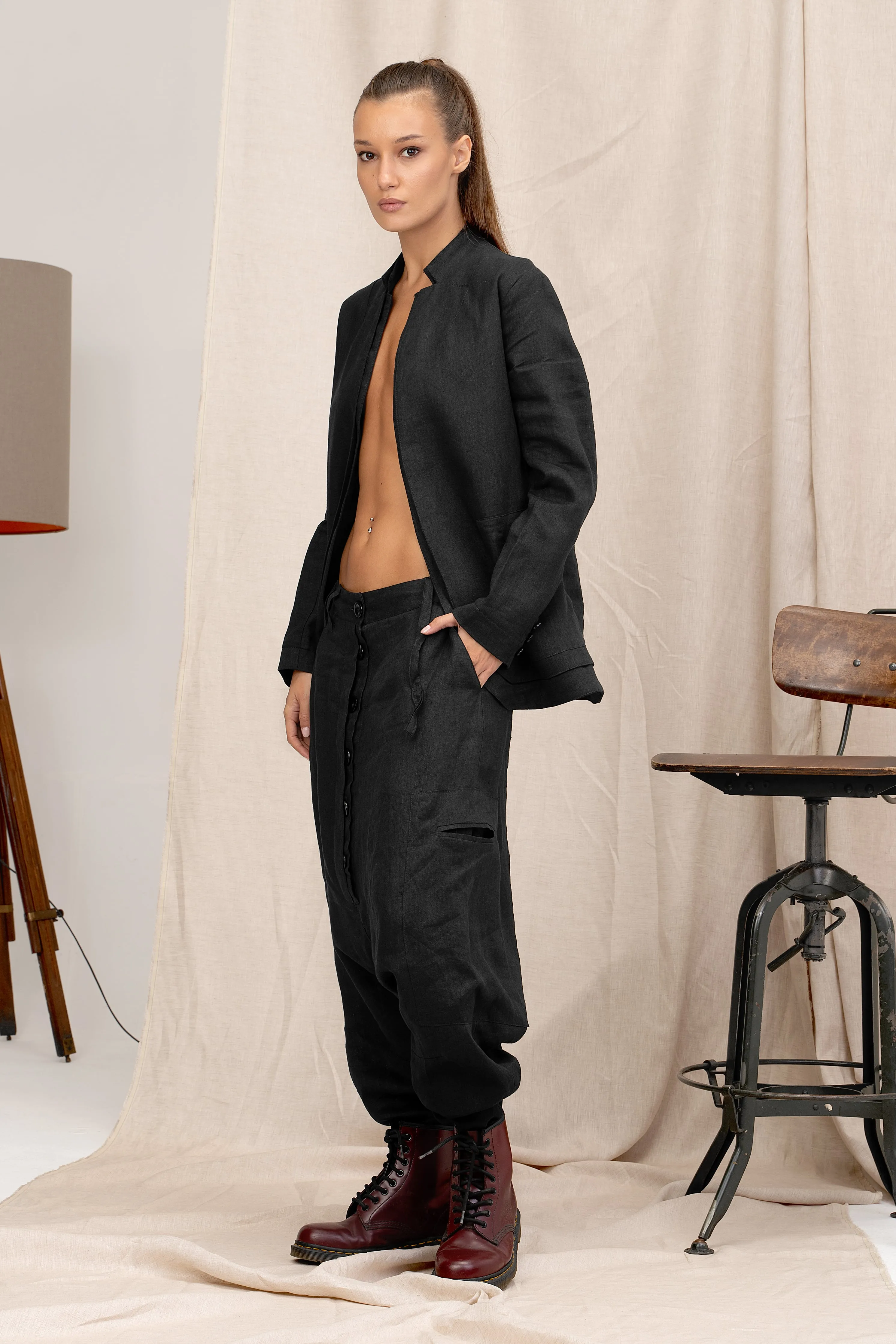 Extravagant Linen Blazer with Double Lapels