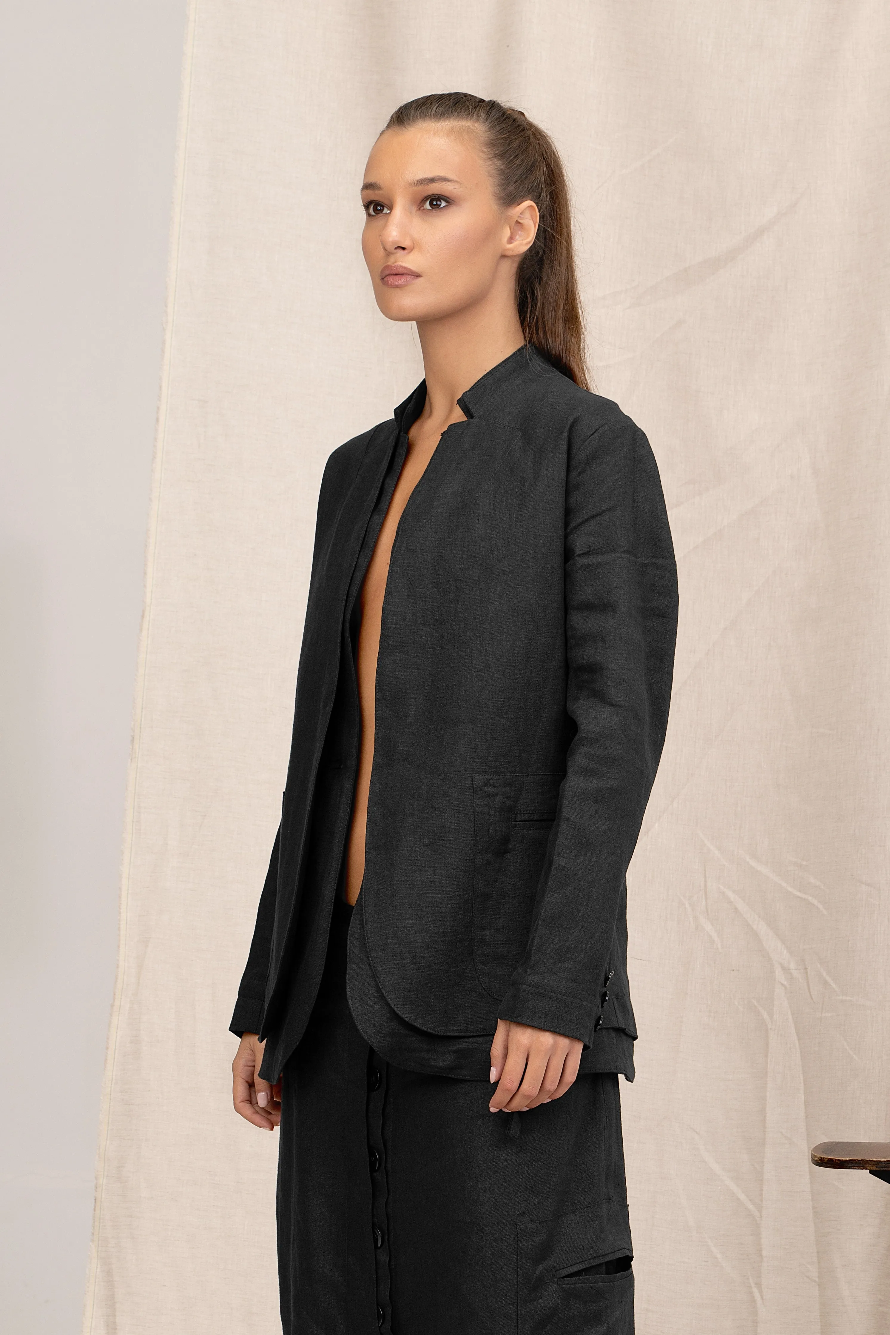 Extravagant Linen Blazer with Double Lapels