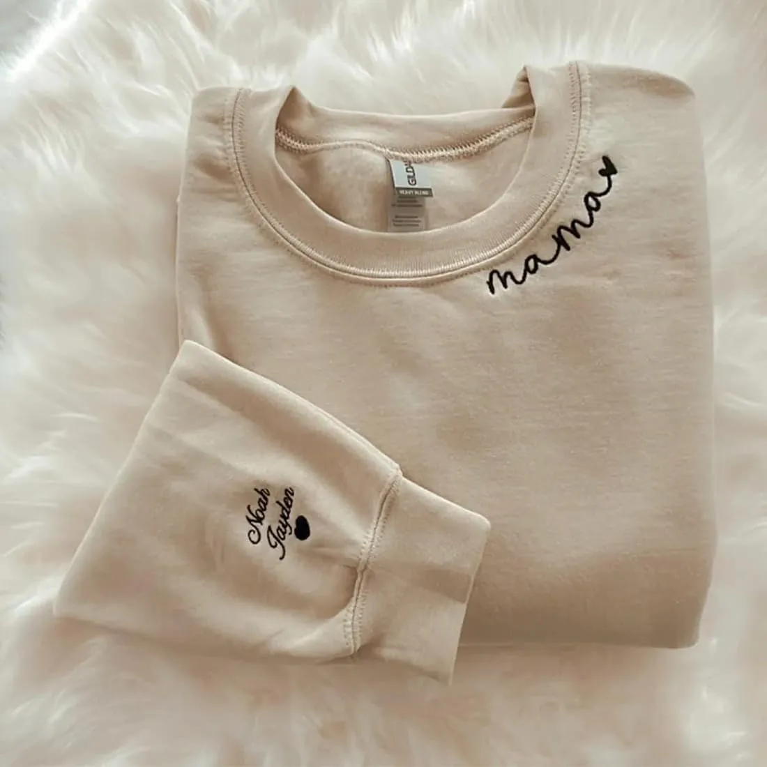 Personalized Embroidered Mama Sweatshirt with Kid Names On Sleeve, Mom Sweatshirt for Women, Gifts for Mom Grandma